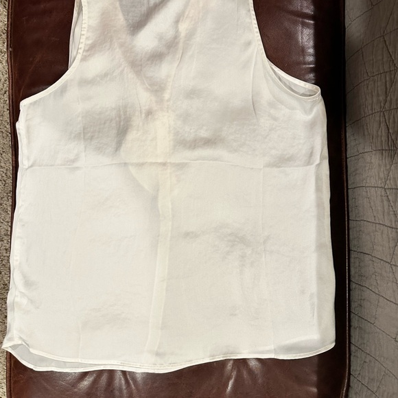 NWOT Cabi Showstopper Top - off-white/cream - size xs - Picture 3 of 3